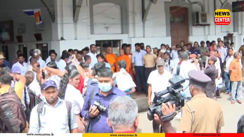 Protest begins in Colombo over claims of inhumane treatment of Suresh Sallay in custody