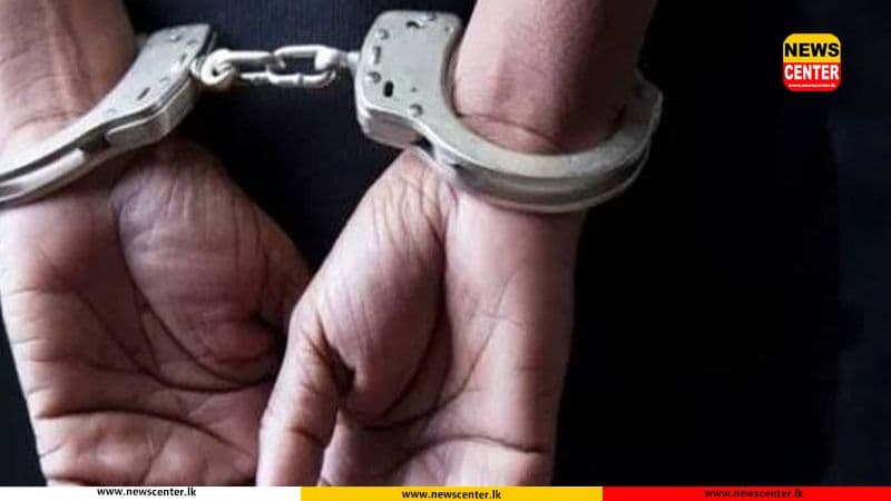 නිවසක් තුළ රහසිගතව නිදන් හෑරු කතක් ඇතුළු තිදෙනෙකු මාට්ටු